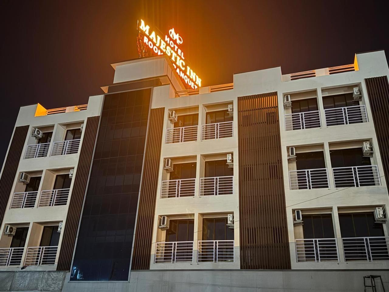 Majestic Inn Vasai Eksteriør bilde